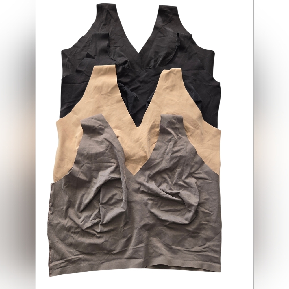True & Co Elegant Women's V-Neck Bras (4) -  2 Black, Beige, Gray Size 3x